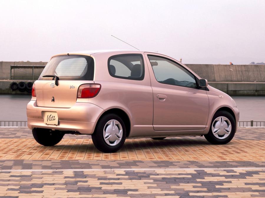  Toyota Vitz 3-Door 1999 года  (фото 8 из 9)